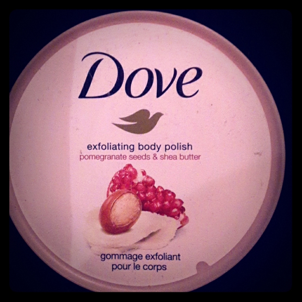 Exfoliating body wash